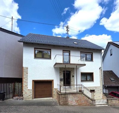 IK | Thallichtenberg: gepflegtes Einfamilienhaus mit großem Garten zum Entspannen