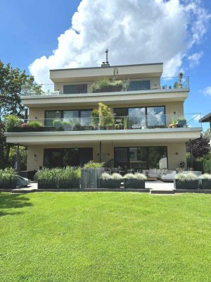 Bestlage direkt am Wasser! Exklusives Traum-Apartment mit EBK, Klimaanlage, Kamin und Terrasse!!!