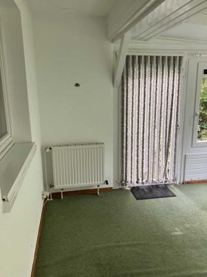 Nette 2-Zimmer-Erdgeschosswohnung mit Einbauküche in Börnsen