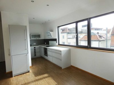 Attraktive hochwertige 3-Zi-Wohnung mit Terrasse