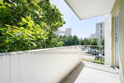 MÜNCHNER IG: Erstbezug nach Modernisierung – traumhaft helle 2-Zimmer-Wohnung mit Süd-Balkon!