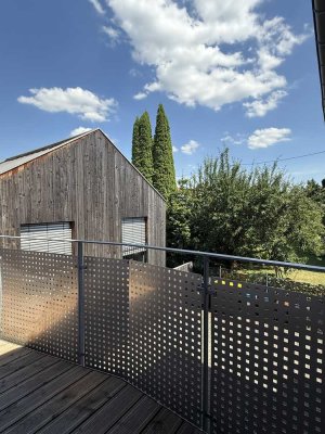 Top ausgestattetes Loft, sichtbares Gebälk, 4 Meter RH, Tageslichtbad, Solar, Fußbodenheizung uvm.!