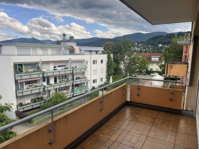 *TOP INVESTMENT* in FR-Ebnet! Attraktive 2,5-Zi-Whg mit Aufzug+Balkon+TG-Stellplatz - Sofort Frei!