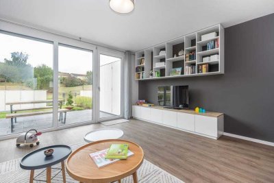 Modernes KFW 55 Reihenmittelhaus mit Garten und gepflegtem Grundstück + direkter Bahnanbindung