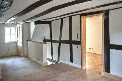 Ökologisch kernsaniertes denkmalgeschütztes Fachwerkhaus  6-Zimmer in Schlangenbad