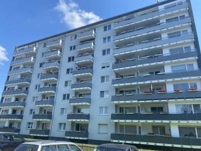 Helle 3,5-Zimmer Wohnung mit Balkon im 3. OG in Voerde (Niederrhein)