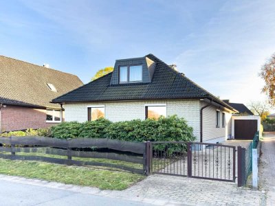 Charmanter Walmdachbungalow mit Sonnengarten und Feldblick