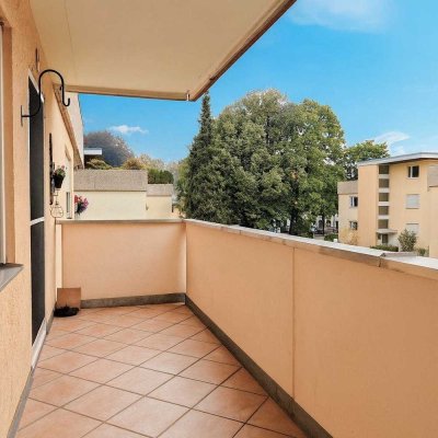 Provisionsfreie, ruhige Wohnung, Süd-Balkon, 1. OG, inkl. Stellplatz!