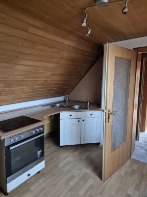Helle 2-Zimmer Dachgeschosswohnung in Worphausen