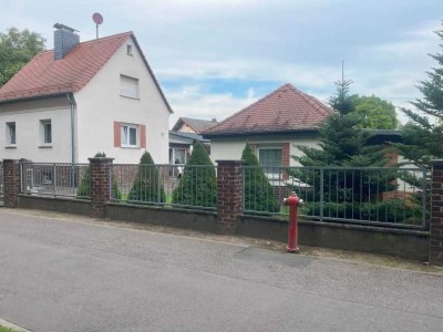 Idyllisch gelegen - EFH für die kleine Familie mit Garage und Nebengebäude