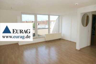 N-Bleiweiß: Großzügige 3-Zi-Whg (5.OG mit Aufzug) mit Balkon und Tageslichtbad