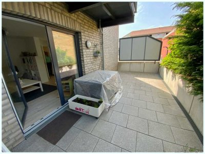 Bj 2014: Barrierefreie 2,5 Zi Whg mit Westterrasse in ruhiger Lage nahe Schlosspark und Innenstadt !