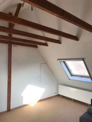 1-Zimmer Wohnung (teilmöbliert)