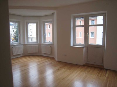 Charmante 4 ZKB-Wohnung in begehrter Wohnlage am Wittelsbacher Park