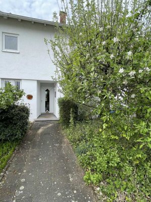 Familienidyll mit Charme auf 143 qm - Reihenmittelhaus MA-Gartenstadt mit Winter-und Naturgarten
