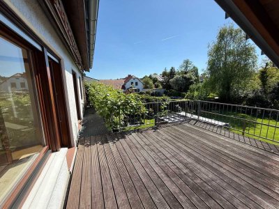 Helle 2-Zimmer-Wohnung mit großer Terasse/Balkon im Grünen; Vermietung bis 2032
