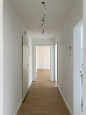 Schöne und vollständig renovierte 2-Zimmer-Wohnung in Wuppertal