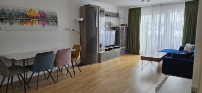 Helle 3-Zimmer-Wohnung mit Balkon und Einbauküche in Unterhaching
