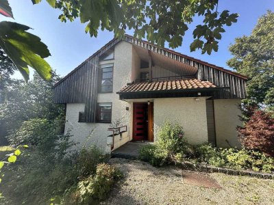 Großzügiges Architektenhaus im Grünen mit Weitblick - bezugsfrei!