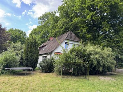 Wohnen im Grünen – familienfreundliche 4-2/2-Zimmer-Doppelhaushälfte mit Potenzial