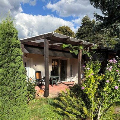 Exklusives Einfamilienhaus mit Wintergarten, Sauna & großem Gartenparadies in Dresden-Weixdorf
