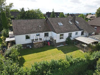 Sanierungsbedürftiges Doppelhaus mit 3 Wohneinheiten!