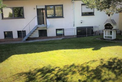 Hochwertige 4-Zimmer-Erdgeschosswohnung mit Terrasse