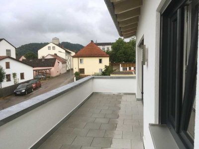 Schöne, helle geräumige zwei Zimmer Wohnung in Kelheim *Neubau*