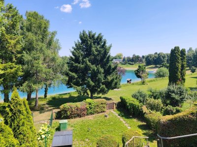 WOW ! So reagiert JEDER bei dem Panorama und Seeblick ! Ihre Investition ist hier HOCHWASSER SICHER ! + 43 Jahre selbe Besitzerin ! Wenn, dann nur Sommer Fr- So genutzt ! Bilder können den live Eindruck nicht vermitteln ! Wert Schätzung siehe Bilder + Sie