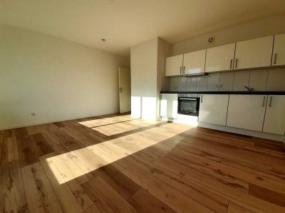 Singles aufgepasst ** Apartment mit Einbauküche, Balkon und Tiefgarage