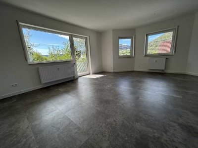 Freundliche und modernisierte 3-Zimmer-Wohnung mit Balkon in Kuchen