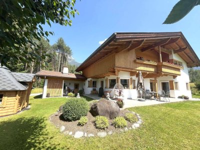 Exklusives Tiroler Landhaus mit 3 Wohneinheiten in sonniger Panoramalage