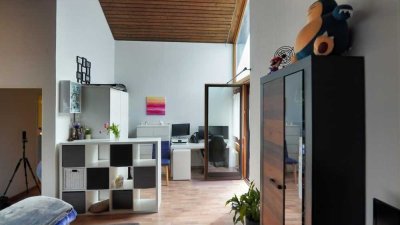 CHARMANTE DG-WOHNUNG NAHE PFAHLBAUTEN AM BODENSEE