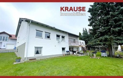 *Zweifamilienhaus mit Weitblick* in Toplage von Schöllnach