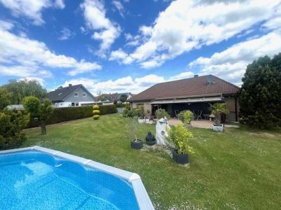 Neustadt - Wied - Großzügiger Bungalow mit traumhaftem Garten
