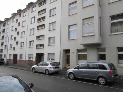 Zuhause fühlen: sanierte 3-Zimmer-Dachgeschosswohnung
