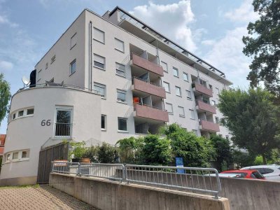 RESERVIERT! / Schöne, gepflegte und neu renovierte 2-Zimmer-Wohnung in Darmstadt Mitte von Privat