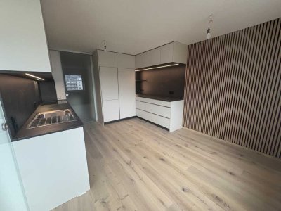 Exklusive kernsanierte 4,5-Zi.-Wohnung mit Balkon & Weitblick – Erstbezug Februar 2026