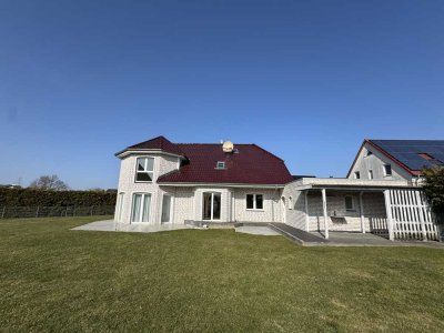 Charmantes Einfamilienhaus mit großem Garten