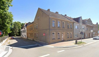 Entwicklungsobjekt - Abriss oder Sanierung - Ein MFH mit 6 Einheiten zum Grundstückpreis