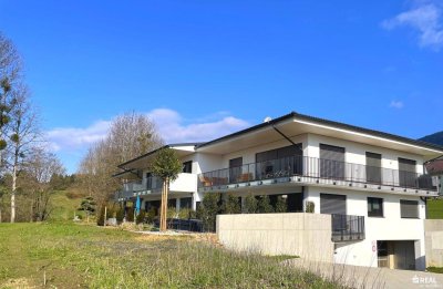 Moderne Architektur nur wenige 100 m Meter vom Millstätter See entfernt - Penthousewohnung zwischen Berg und See Nähe Golfplatz!