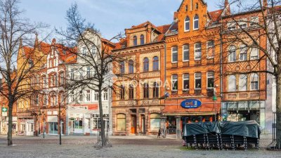 Teilvermietet: Historisches MFH mit großem Potenzial – 4 WE & Gewerbefläche in zentraler Lage