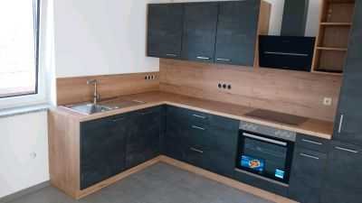 Schöne 3-Zimmer-Wohnung mit Balkon und Einbauküche in Schierling