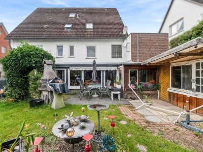 Solides Zweifamilienhaus mit Vollkeller in Ortsrandlage von Malente