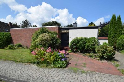 Lichtdurchfluteter Bungalow mit großem Garten in Grafschaft