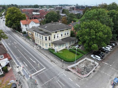 Kapitalanleger aufgepasst! Mehrfamilienhaus mit zwölf Wohnungen, einer 
Gewerbeeinheit und ca. 78.1