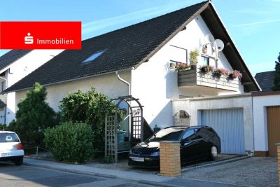 Gepflegtes 2-Familienhaus in ruhiger Seitenstraße von Hochheim-Massenheim, Garage, 2 PKW-Plätze