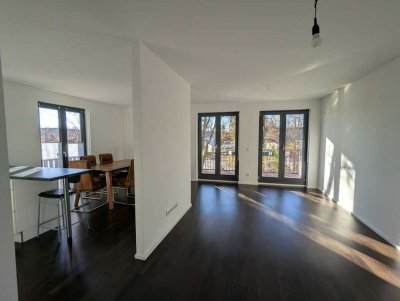 Moderne 4-Zimmer Wohnung mit Balkon in München-Feldmoching