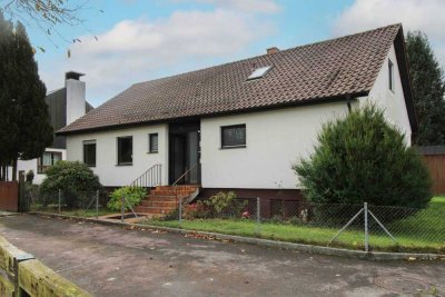 Geräumiges Einfamilienhaus mit schönem Grundstück in Illerkirchberg