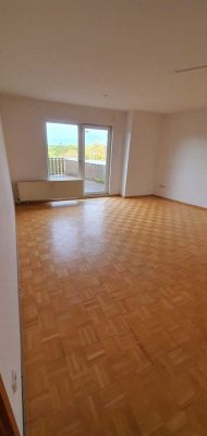Dachgeschosswohnung 4-Zimmer mit Terrasse in Magdeburg-Salbke